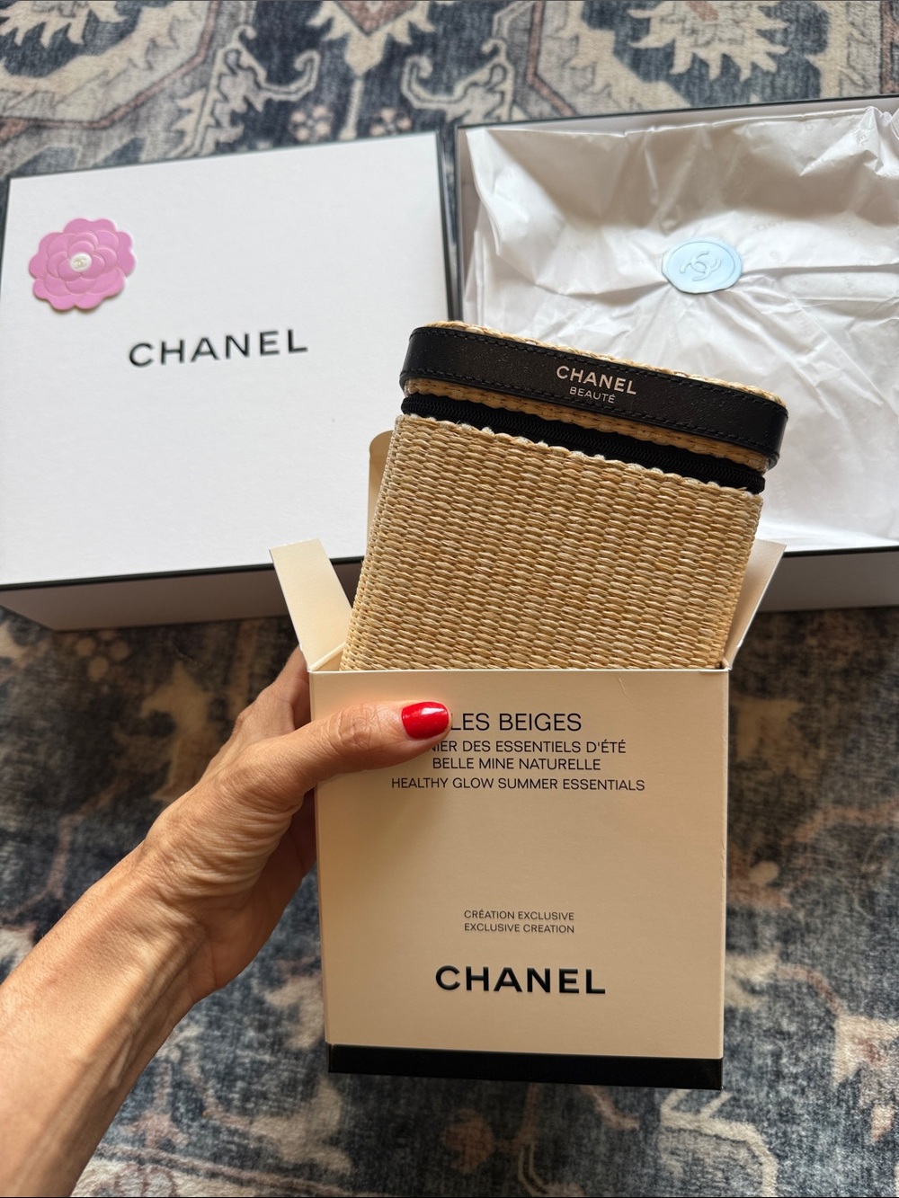 Limited Edition CHANEL Les Beiges Healthy Glow ✨✨ Summer Essential Set NEW - Picture 9 of 10